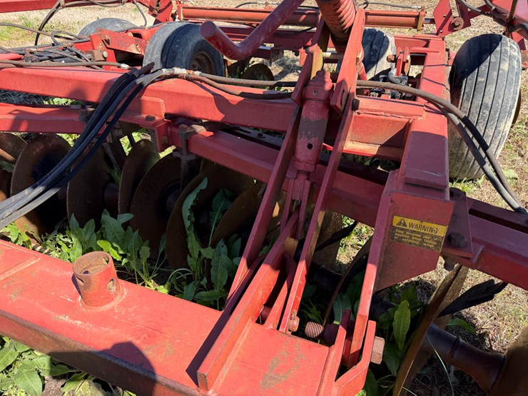 case-ih-3900dh-image-38