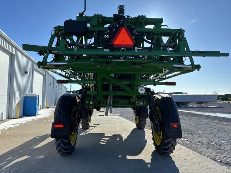 2022-john-deere-410r-image-7