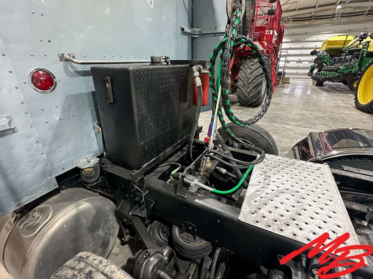 2007-peterbilt-379-image-50