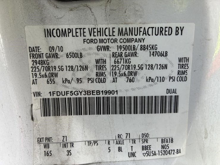 2011-ford-f550-image-16