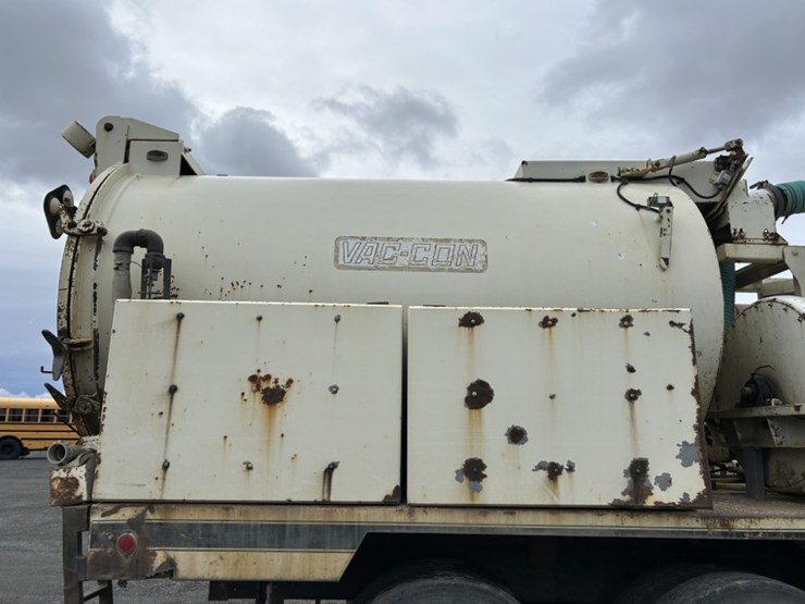 1994-ford-l8000-image-41