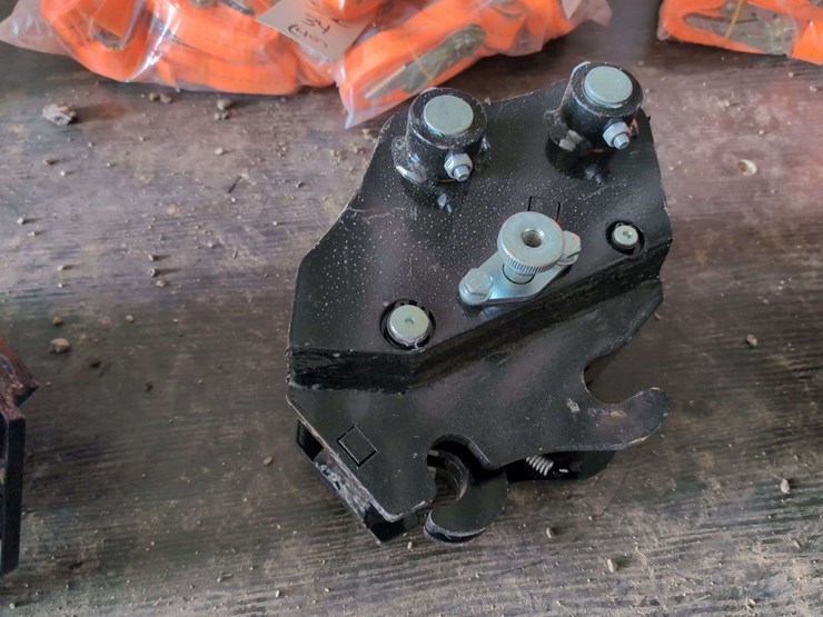 sdlaunch-quick-attachment-for-mini-excavator-image-2