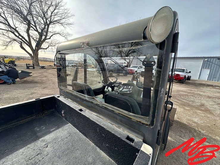 2005-bobcat-toolcat-5600-image-34