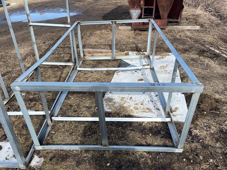 #2495-•-(2)-metal-crates-image-6