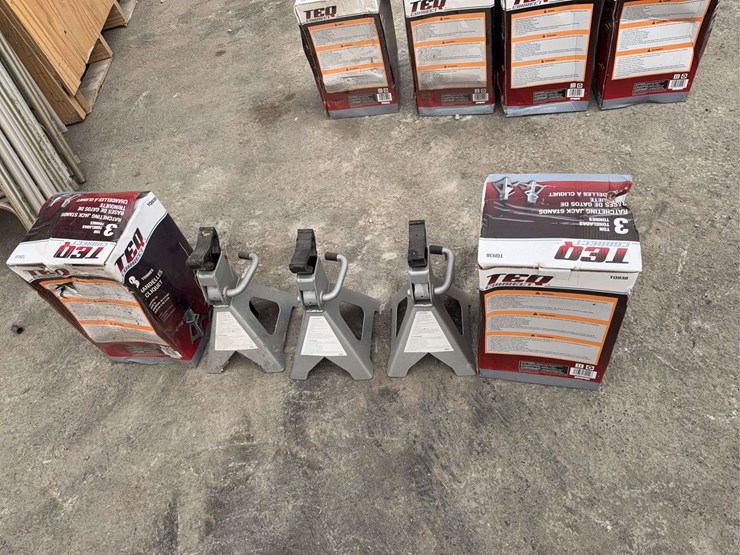 (8)-3-ton-jack-stands-image-9