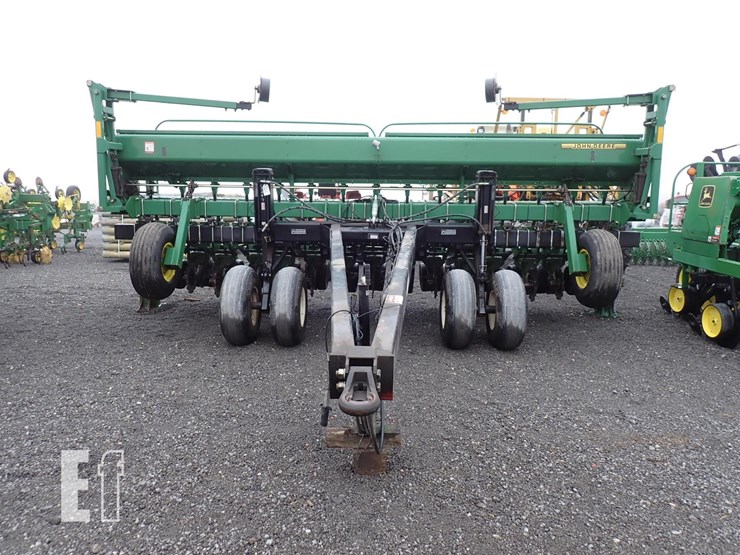 john-deere-1530-image-2