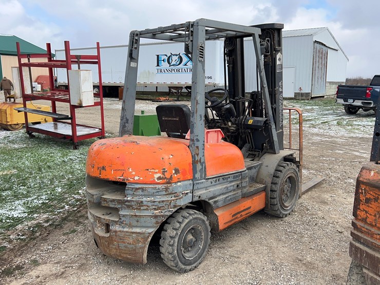 toyota-6000lb-forklift-image-8