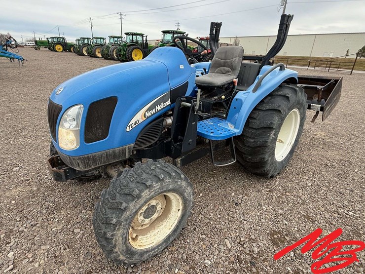 new-holland-tc40a-image-2