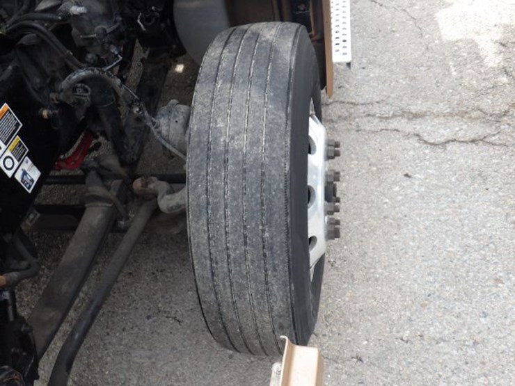 2022-kenworth-t680-image-23