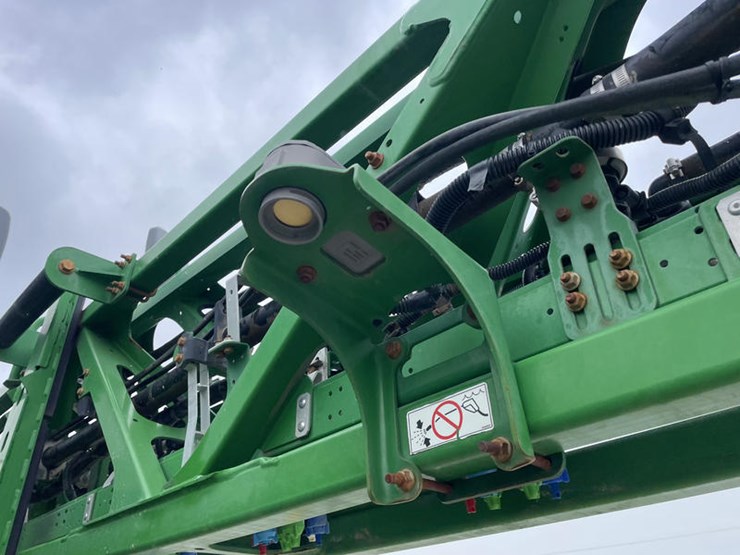 2018-john-deere-r4045-image-58