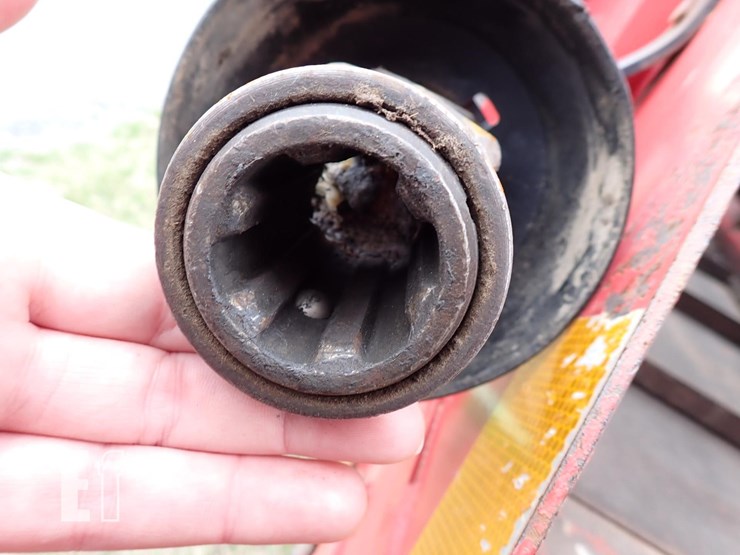 john-deere-1275-image-15