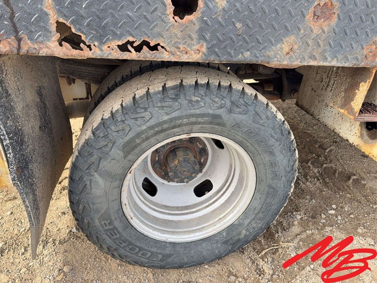 2012-ford-f350-xl-image-21