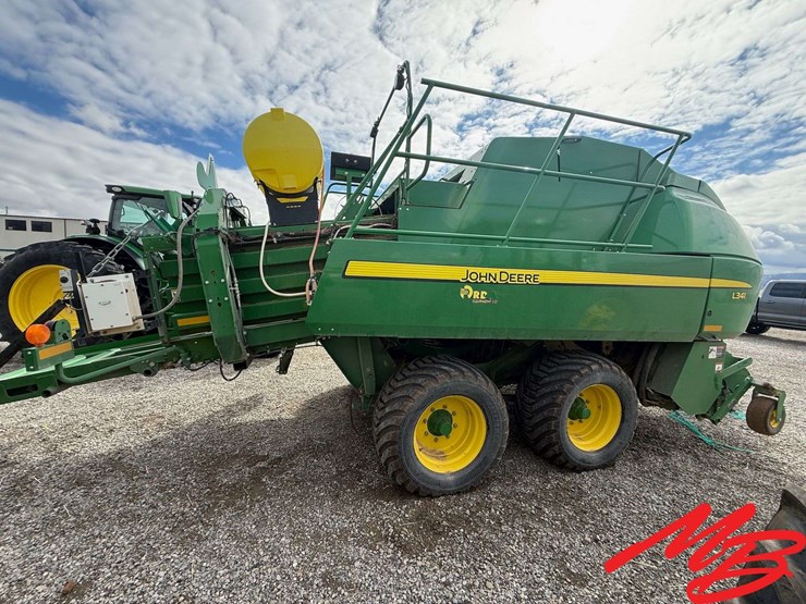 2023-john-deere-l341-image-2