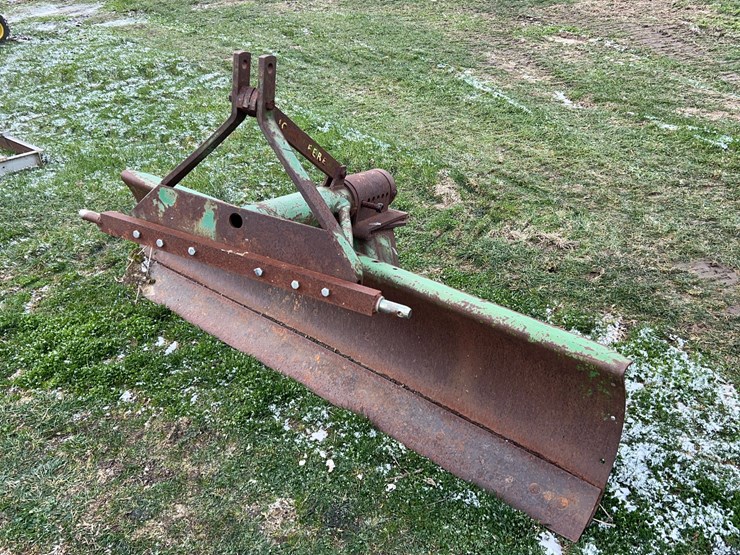 john-deere-7-image-1