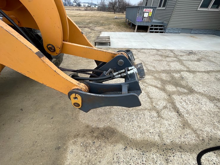 2008-case-621e-xr-image-57