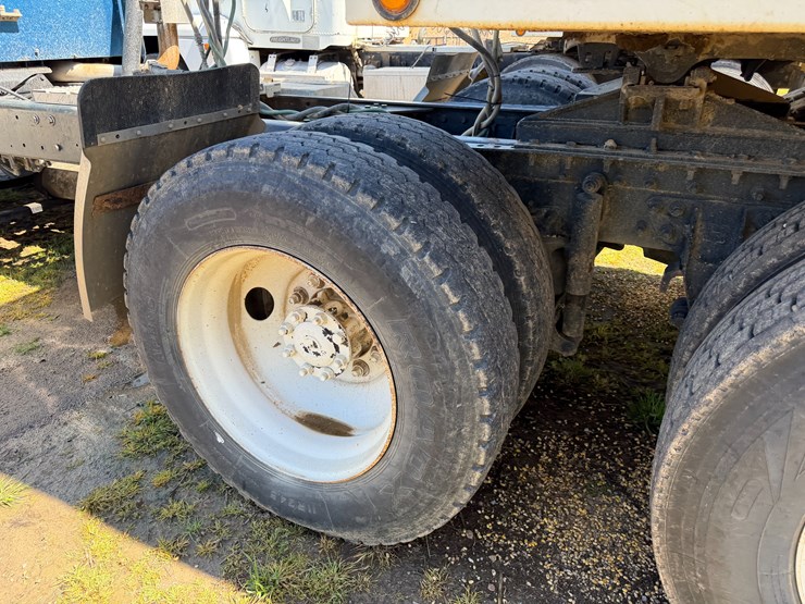 #42452-•-2007-international-l9427-daycab-truck-tractor-vin:-2hscnapr37c468369-image-7