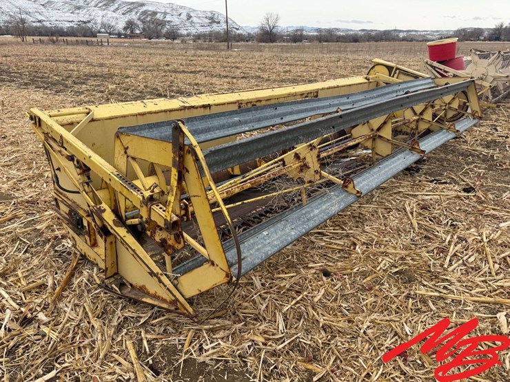 new-holland-960-image-3