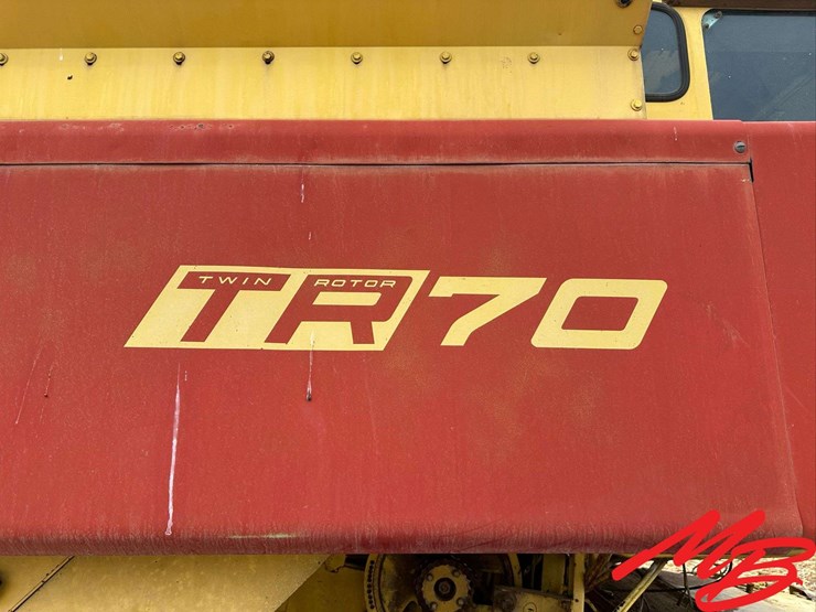 new-holland-70-image-44