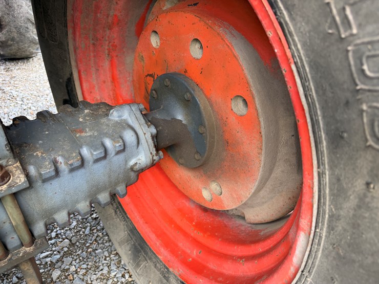 kubota-m95s-image-11