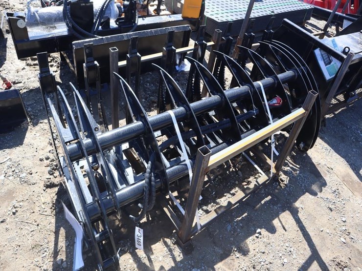 future-skid-steer-grapple-image-1