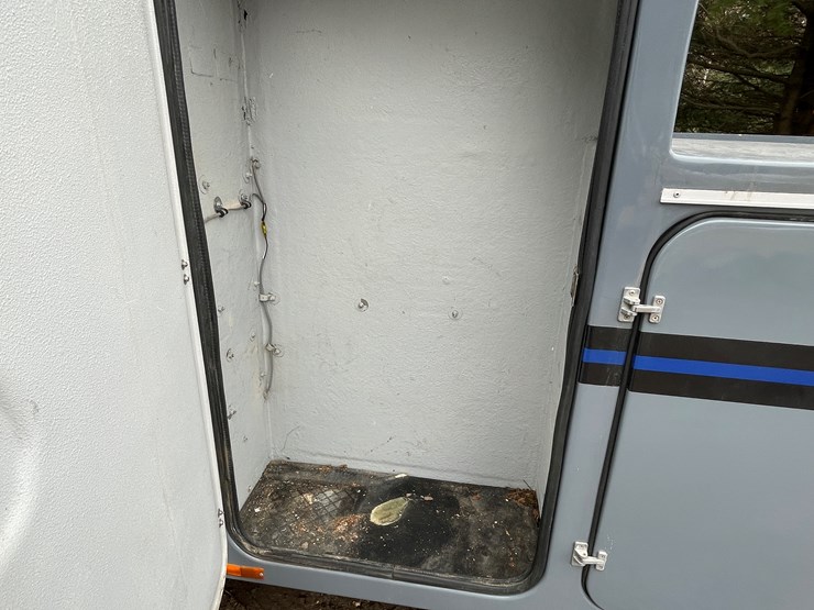 1995-gmc-topkick-image-34