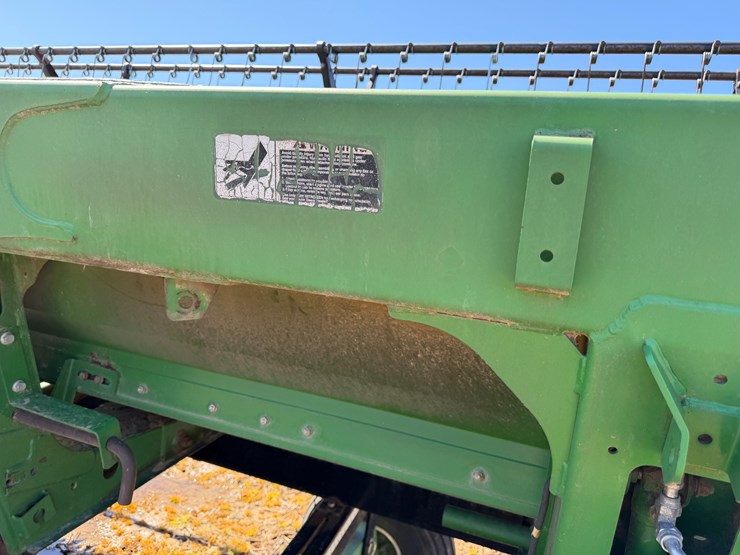 2013-john-deere-630d-image-10