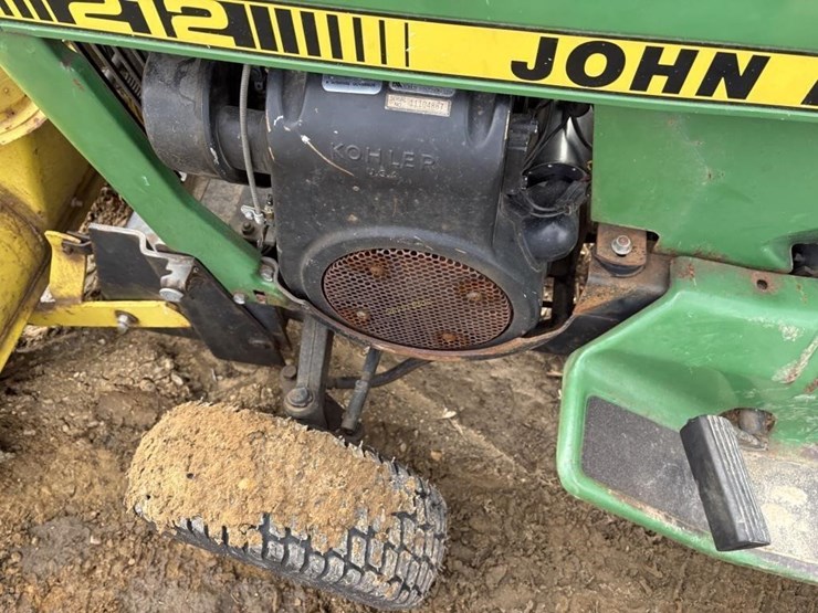john-deere-212-image-7