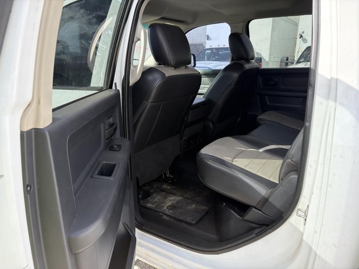 2012-dodge-2500-image-12