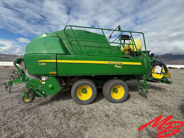 2023-john-deere-l341-image-1