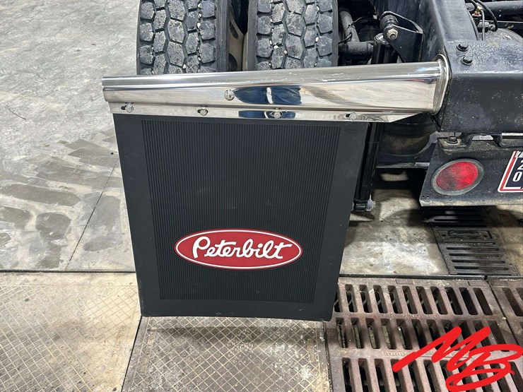 2007-peterbilt-379-image-51