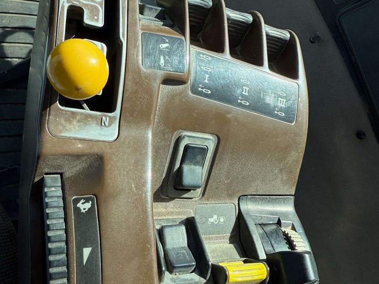 2000-john-deere-8210-image-21