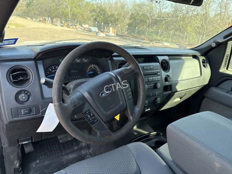 2013-ford-f150-xl-image-14