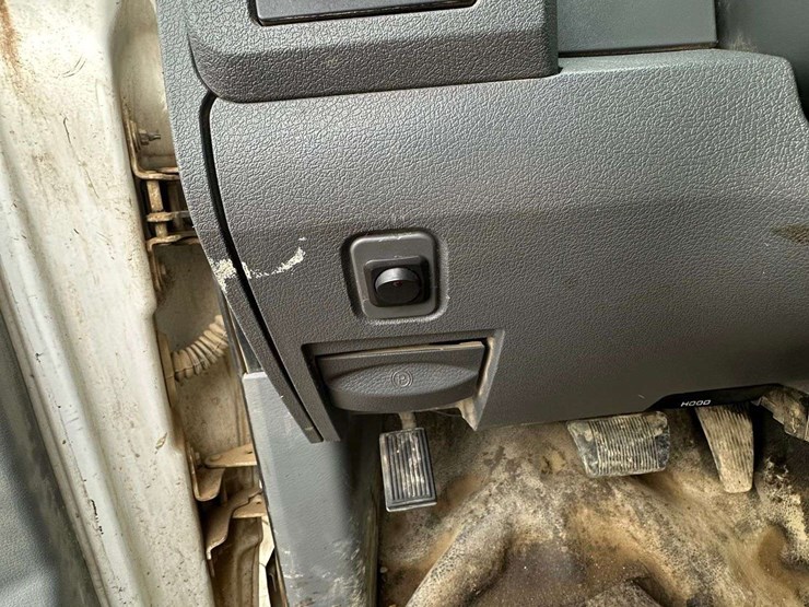 2010-dodge-ram-4500-image-24