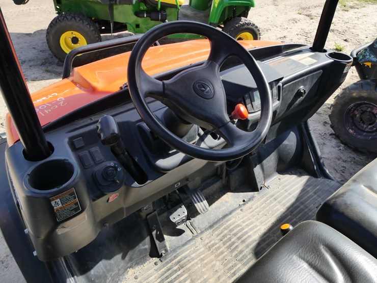2021-kubota-rtv-x1120-image-10