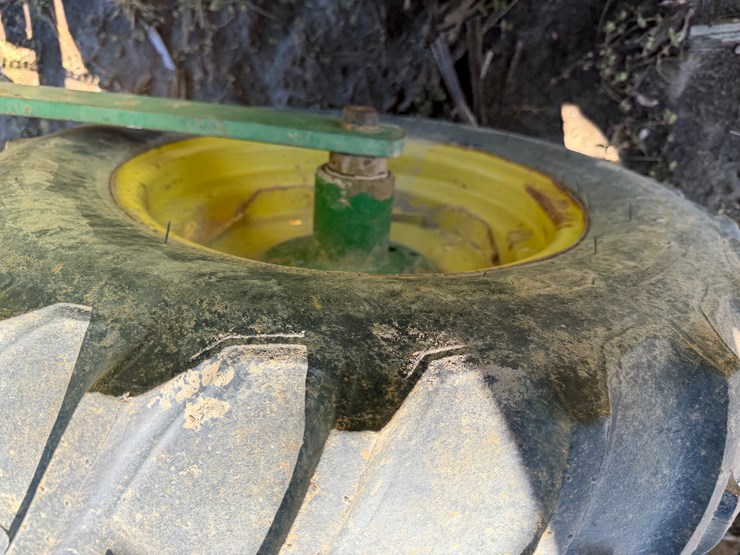 john-deere-1720-image-15