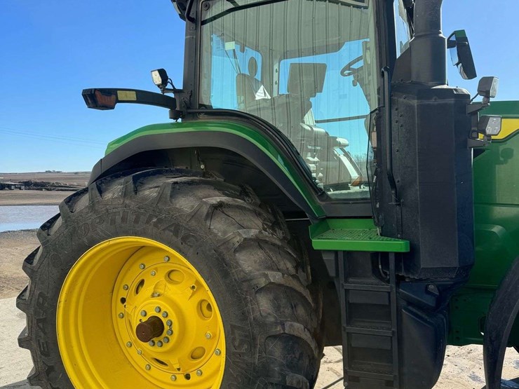 2021-john-deere-7r-350-image-11