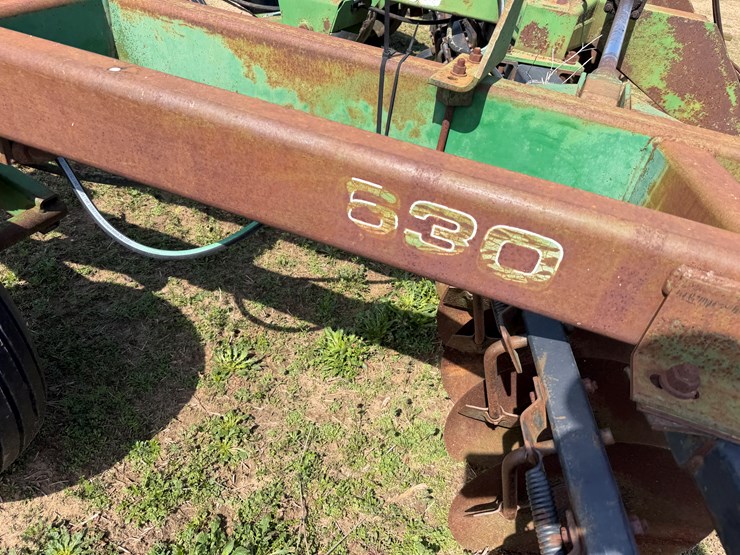 john-deere-630-image-23