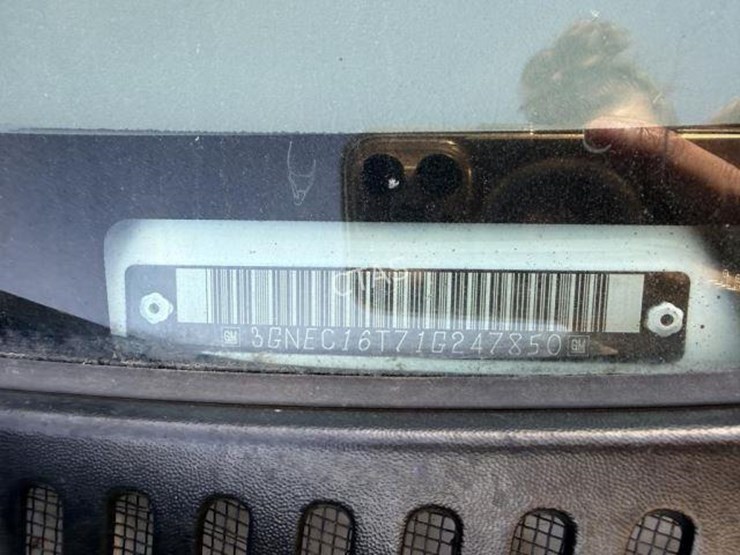 2001-chevrolet-suburban-image-24