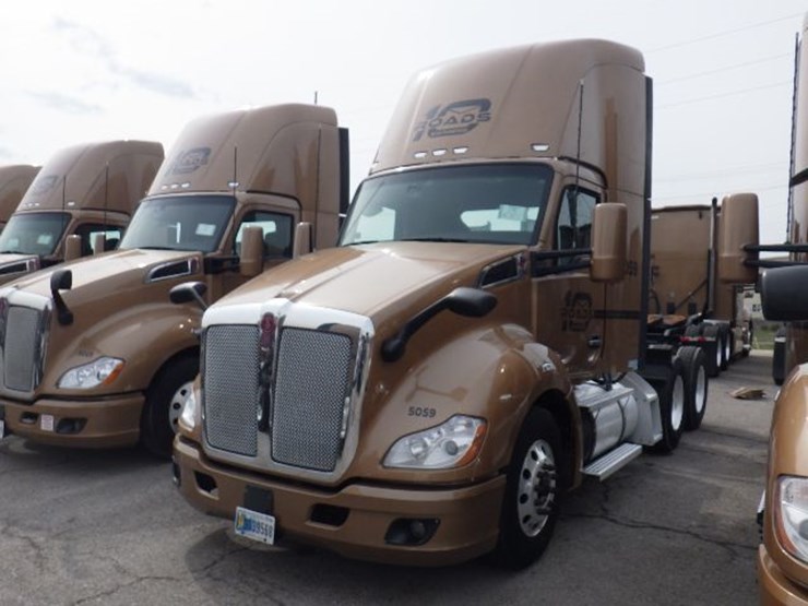 2022-kenworth-t680-image-1