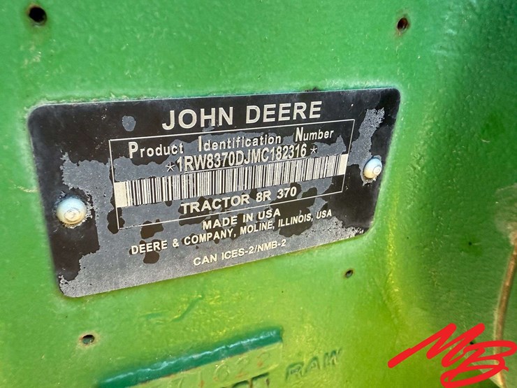 2021-john-deere-8r-370-image-23