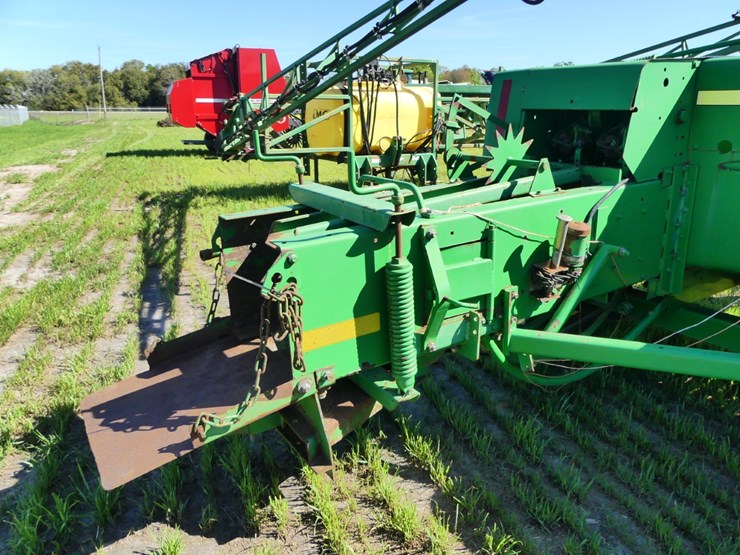 2001-john-deere-348-image-4