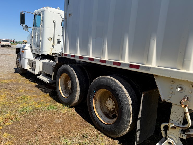 #42453-•-1996-freightliner-daycab-truck-tractor-vin:-1fupdcxb8th744360-image-4