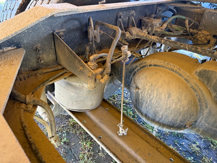 #42452-•-2007-international-l9427-daycab-truck-tractor-vin:-2hscnapr37c468369-image-16