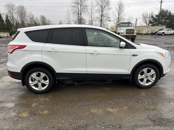 2016-ford-escape-image-3