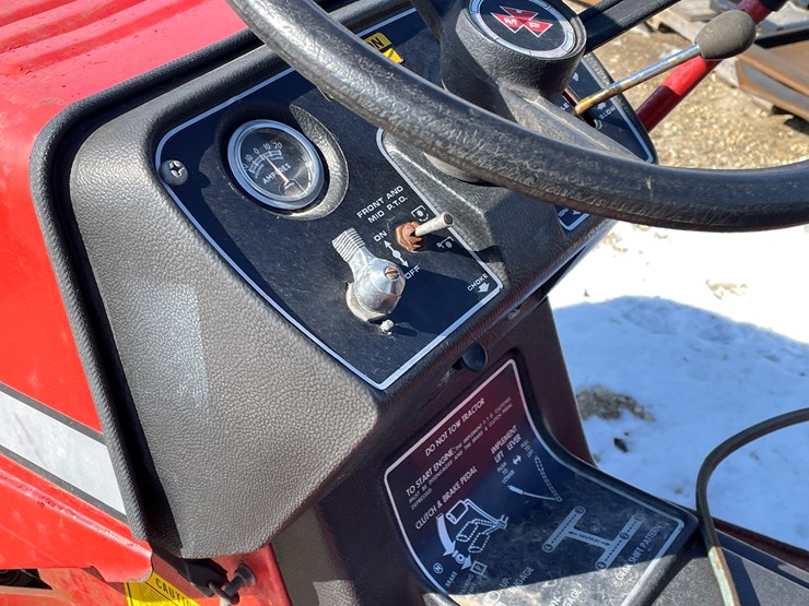 massey-ferguson-1200-image-22