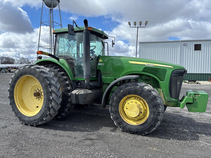 2004-john-deere-8320-image-7