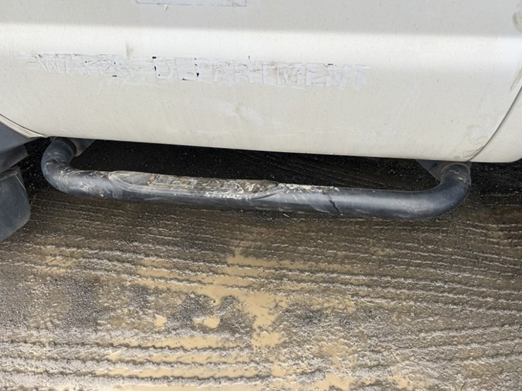 2010-ford-f550-xl-sd-image-33