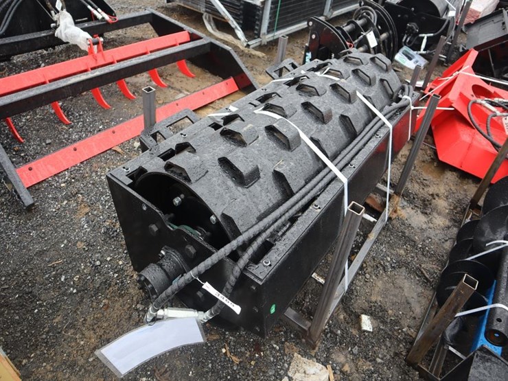 future-skid-steer-compactor-wheel-image-1