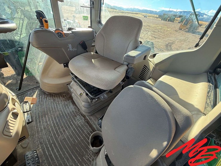 2023-john-deere-6120m-image-19