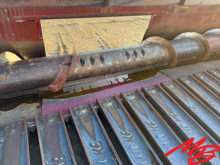 sunflower-header-24’-w/-lucke-shields-and-lucke-pans-image-13